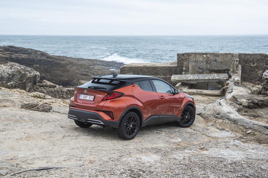  Toyota C-HR Hybrid 2019 года  (WW) (фото 61 из 174)